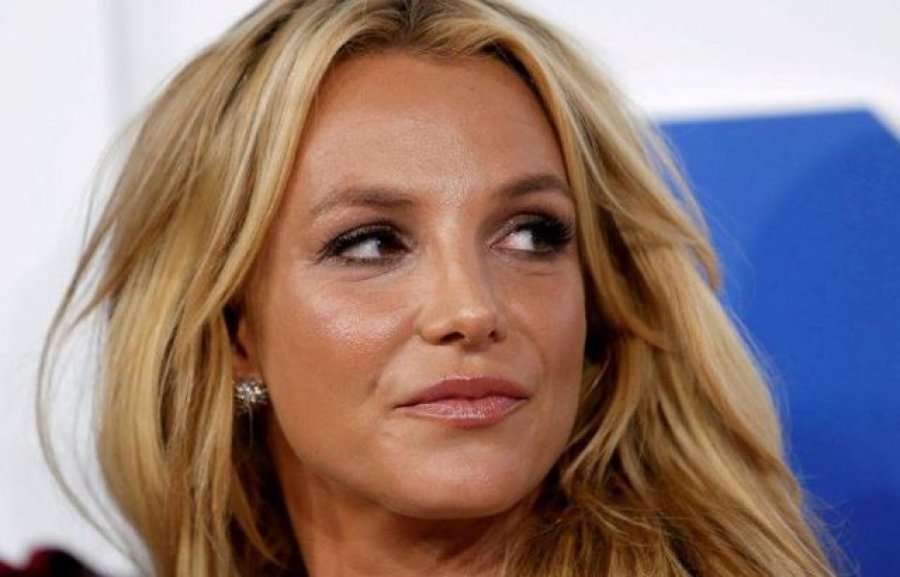 Britney Spears humb betejën për të hequr babanë e saj nga kujdestaria e pasurisë
