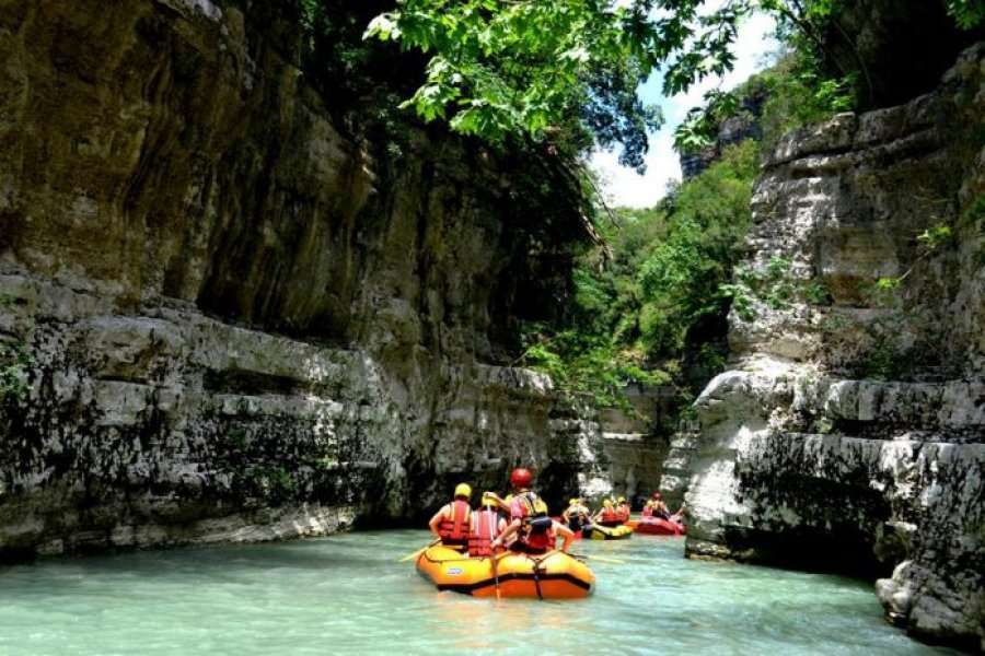 ”Corriere della Sera” përzgjedh edhe Vjosën për rafting