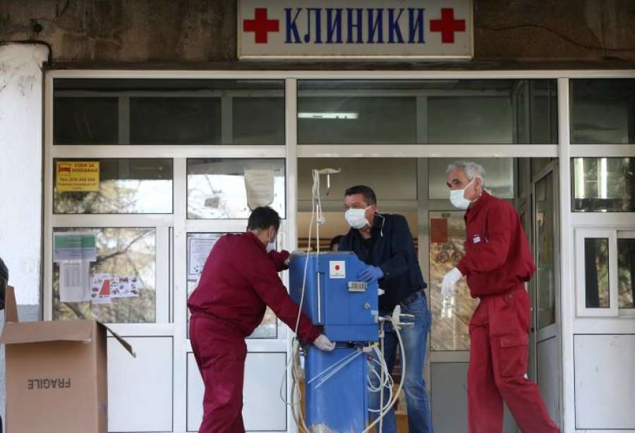 Katër viktima dhe 219 raste me COVID-19 në Maqedoninë e Veriut