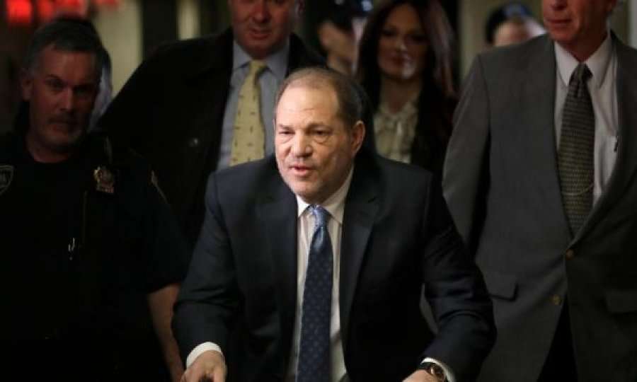 Harvey Weinstein kërkon pafajësi, “nuk mund të gjykohem për ngjarje të shumë viteve më parë”