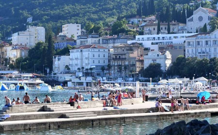 Deri në 871 raste me COVID-19 në javë, Kroacia nga e hëna shtrëngon masat epidemiologjike