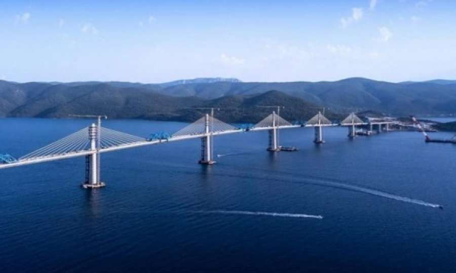 Sot hapet për përdorim ura që lidh tërë territorin e Kroacisë, pas 300 vjetësh realizohet ëndrra e qytetarëve të këtij vendi