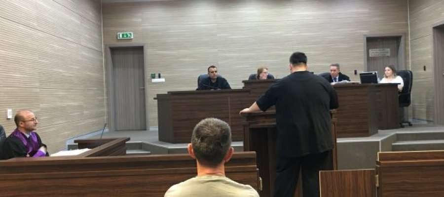 I dëmtuari thotë se hetuesve të Krimeve Ekonomike u kishte dhënë rreth 13,500 euro për lejimin e veprimtarisë së lojërave të fatit