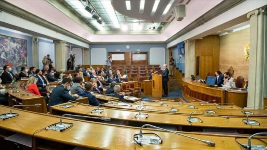 Parlamenti në Mal të Zi miraton rezolutën për gjenocidin në Srebrenicë