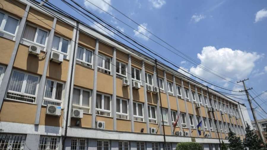 Prokuroria jep detaje për policin që u gjet i vdekur në Pejë