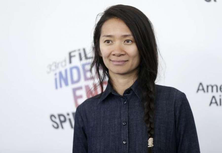 Chloé Zhao, gruaja e parë aziatike që shpallet fituese e Globit të Artë