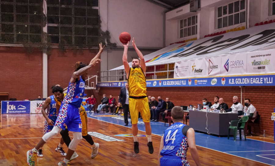 E diela e rezervuar për dy derbit e vjetër të basketbollit
