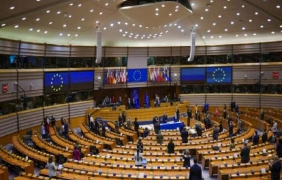 PE: Pengesat në rrugën për një marrëveshje midis Kosovës dhe Serbisë