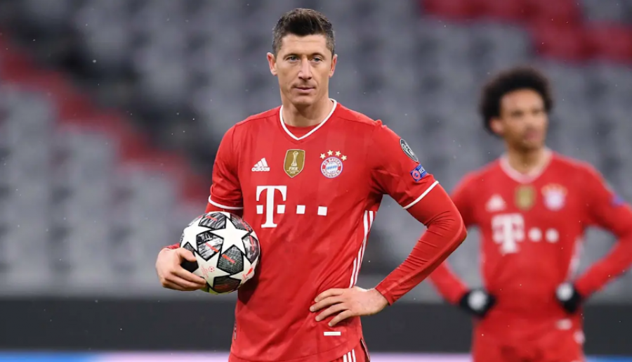 Lewandowski reagon pas spekulimeve për një transferim në Serie A