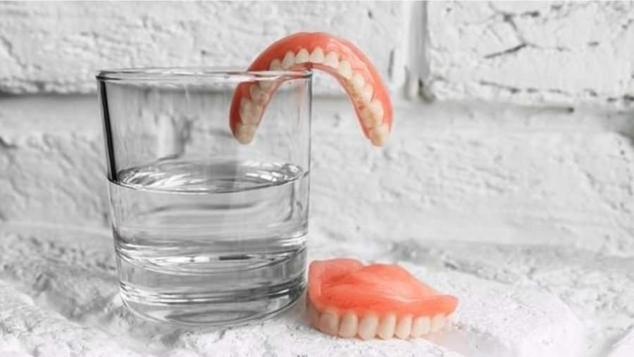 Lamtumirë dentistë! Shkencëtarët gjejnë kurën “çudibërëse”, dhëmbët rriten nga e para