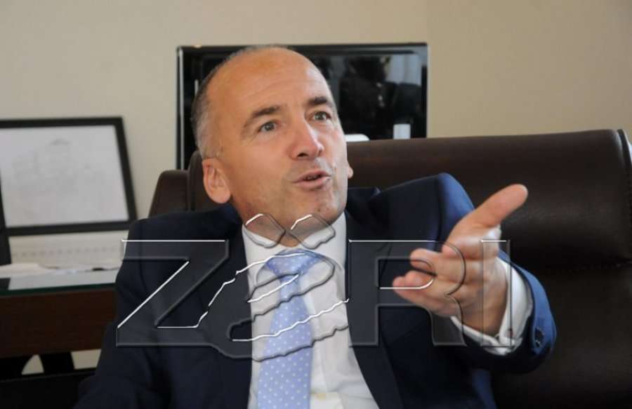 Nënkryetari i LDK-së: Ishte vendim i duhur që qëndruam në sallë për votimin e Osmanit si presidente