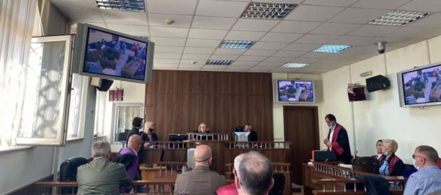 Sërish dështon të vazhdojë gjykimi për korrupsion ndaj ish-kryeshefit të Infrakosit dhe ish-zyrtarëve të Komunës së Prizrenit