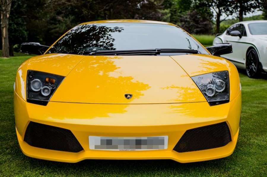 Agjëroi mbi një muaj që Zoti t’ia falte një Lamborghini, por...
