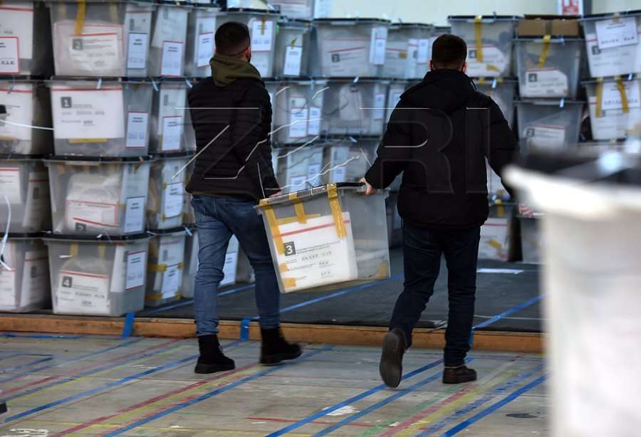 Mbërrijnë në Kosovë materialet me fletëvotime nga Sllovenia