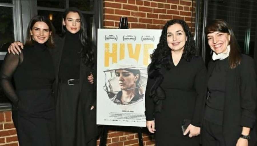 “Zgjoi” shfaqet në Washington DC, të pranishme Vjosa Osmani, Dua Lipa e Fahrije Hoti
