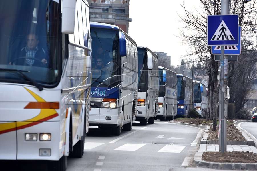 Ahmeti: Në Kosovë ka neglizhencë të kontrolleve teknike për autobusë, plasja e një gome mund të shkaktojë vdekje