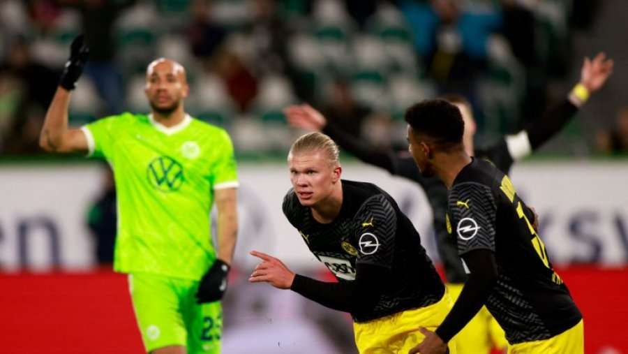 Borussia Dortmund fiton ndaj Wolfsburgut dhe merr pozitën e parë