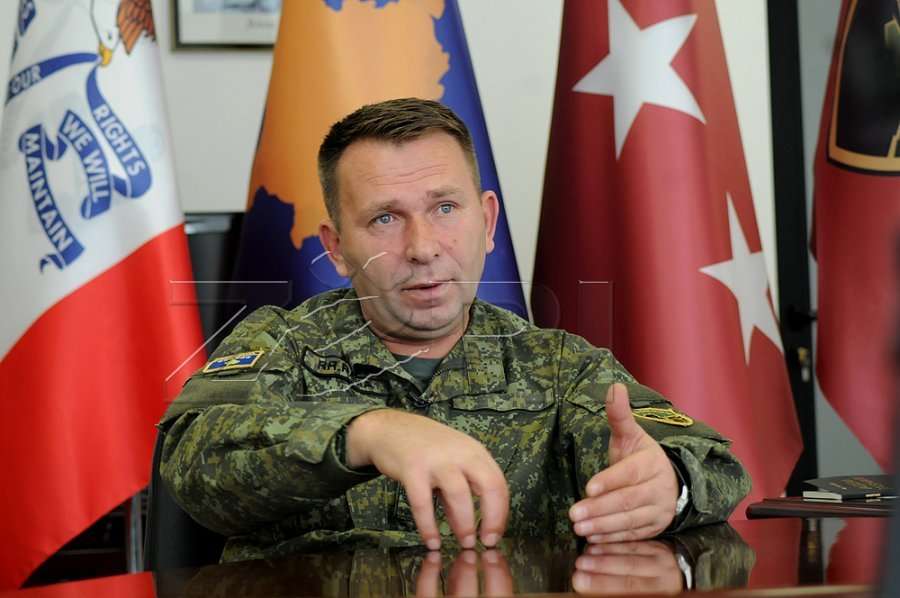 Dorëhiqet komandanti i FSK-së Rrahman Rama, pritet ta zëvendësojë Bashkim Jashari