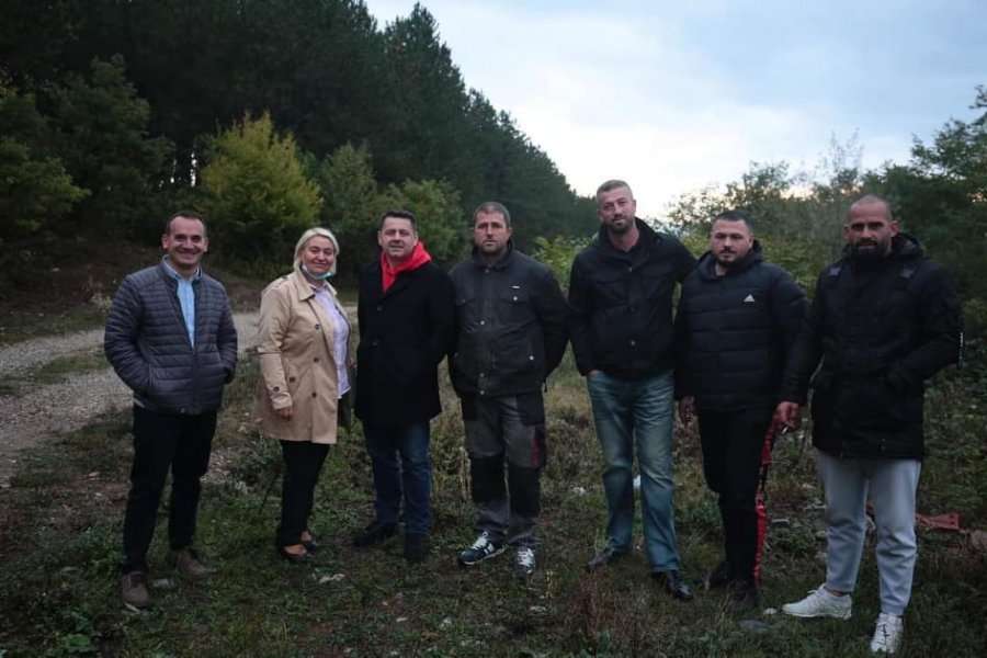 Bekë Berisha zotohet për ndërtimin e urës në Kaliqan të Istogut