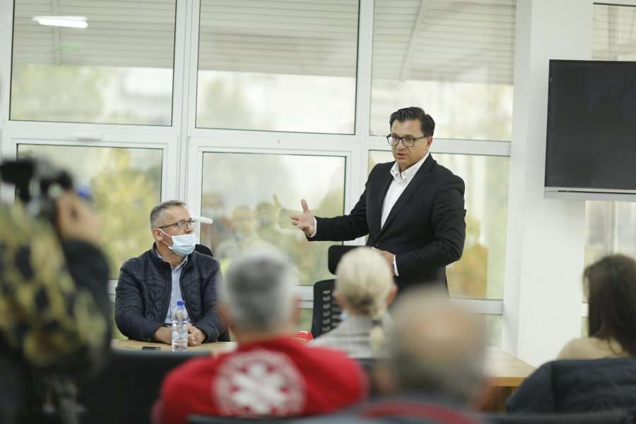 Mehmeti: Në mandatin tim do të ketë rrugë me korsi të veçantë për rastet emergjente