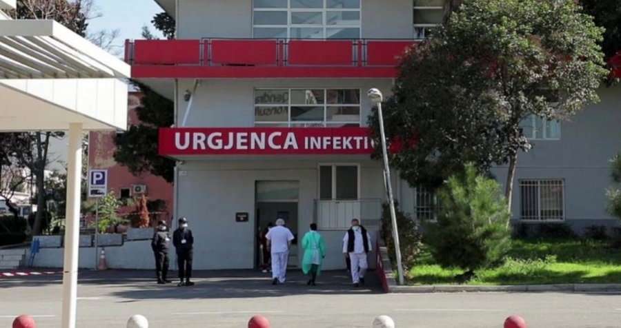 Vdes 21-vjeçari i infektuar me COVID-19
