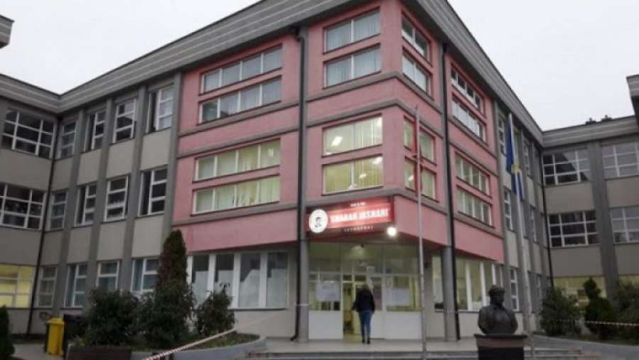 Edhe në Skenderaj hapet qendra më e madhe e votimit