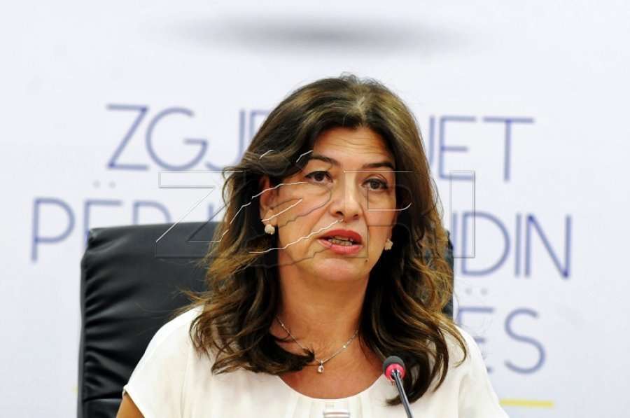 Daka lavdëron organizimin e zgjedhjeve, ka një mesazh për pasardhësin e saj