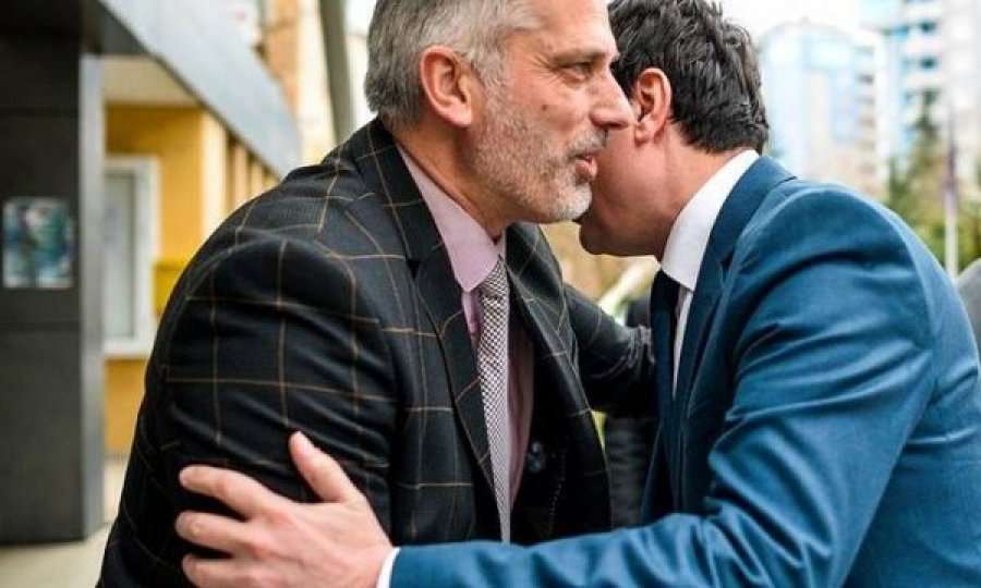 Pas humbjes së Agim Bahtirit, kryetari i VV-së në Mitrovicë jep dorëheqje