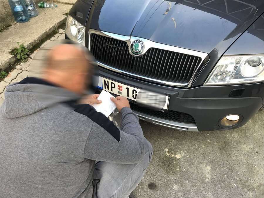 Kosova e Serbia u takuan sot në Bruksel, u diskutua për targat