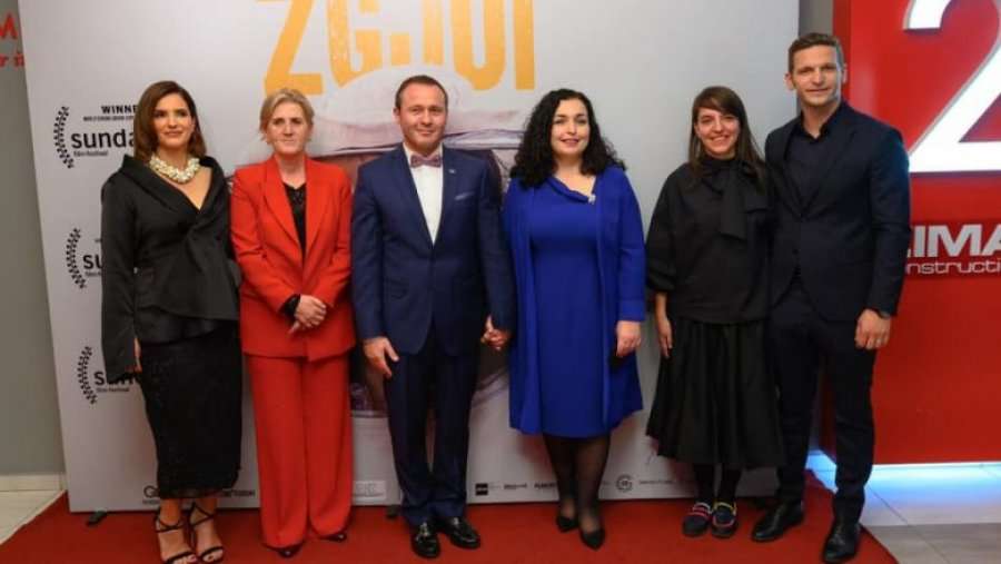 Vjosa Osmani për premierën e filmit “Zgjoi” në Prishtinë: Sukseset e kinematografisë sonë sa vijnë e bëhen më kolosale