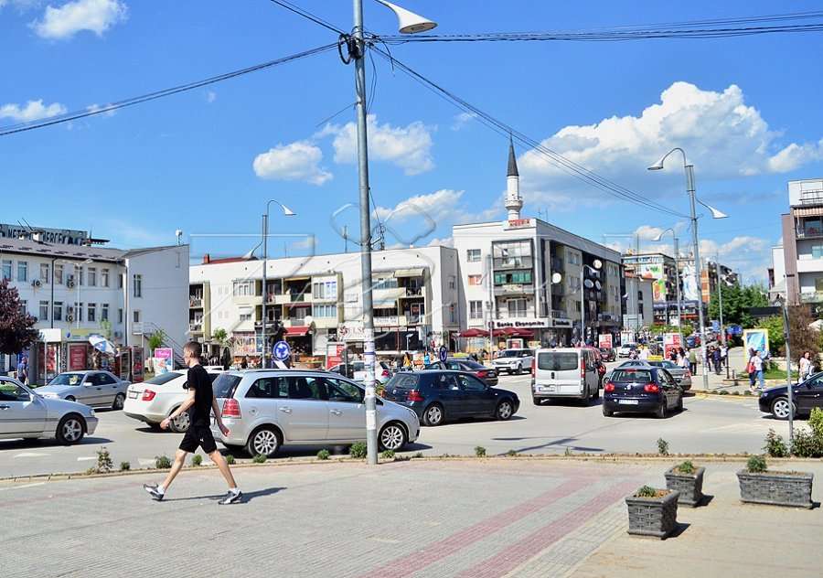 Votat me kusht në Gjilan, LVV-ja para LDK-së