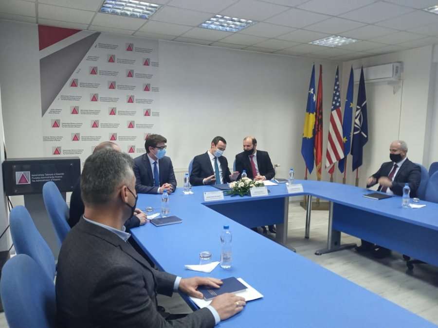 Kurti e Murati vizitojnë ATK-në: Institucion vital për ekonominë