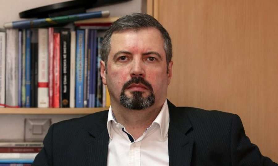 Agron Bajrami lë “Kohën Ditore”, propozohet ambasador në Bruksel