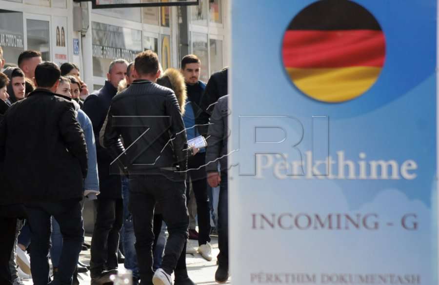 Ambasada Gjermane ndryshon procedurat në terminë për viza pune
