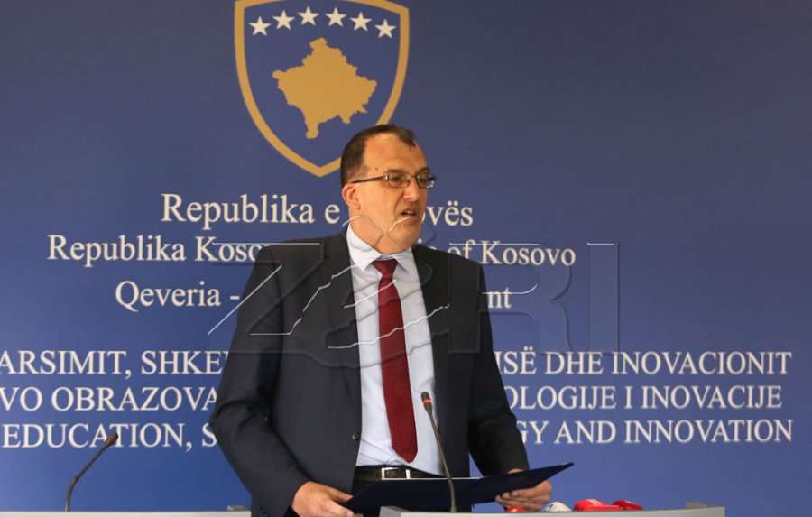 Mësimi fillon më 13 shtator me prezencë fizike, 77% e mësimdhënësve e mbi 2 mijë nxënës janë vaksinuar
