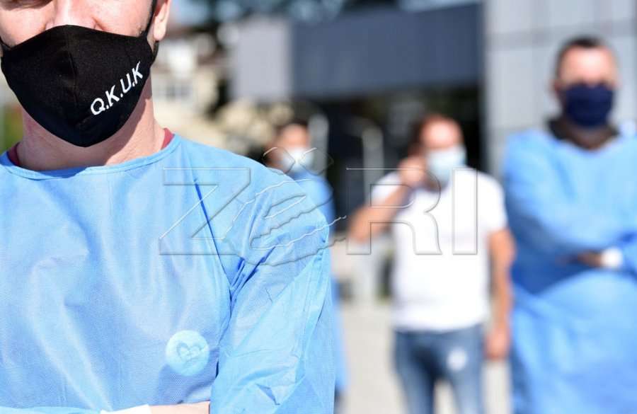 Mantelbardhët sot protestojnë për rritje page dhe shtesa financiare