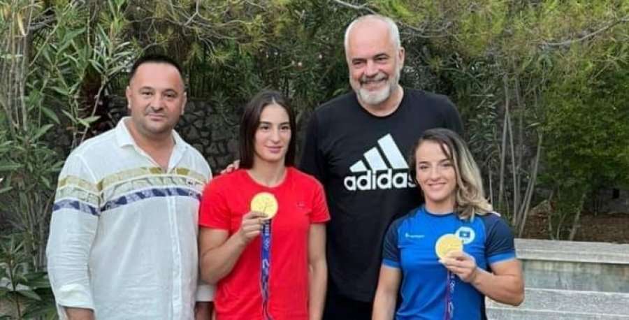 Reagon Driton Kuka pas bashkimit të Nora Gjakoves e Distria Krasniqit në Forcat e Armatosura të Shqiperisë