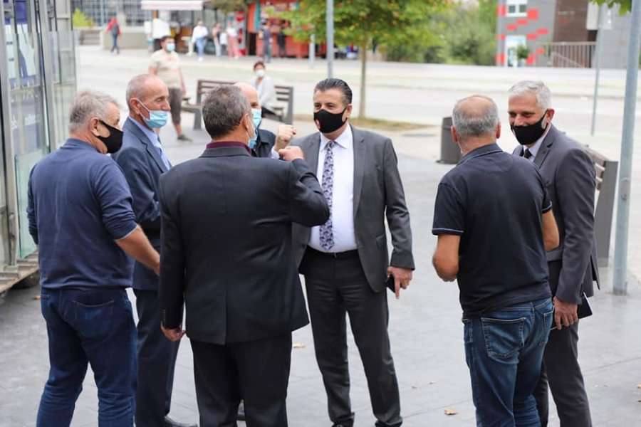 Bahtiri viziton shqiptarët në veri: Kurti po kujdeset që në secilën pëllëmbë të Kosovës të mbizotëroj siguria
