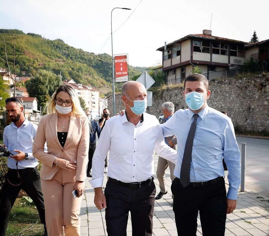 Krasniqi në Kaçanik: Së bashku me Bashkim Ilazin do t’ia ndryshojmë fizionominë qytetit