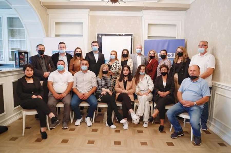 PDK-ja e vazhdon fushatën vetëm me asamblistë në Pejë edhe pas vrasjes së kandidatit të saj