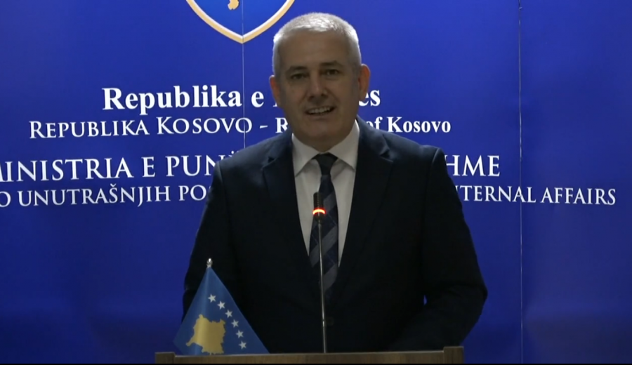 Sveçla: Serbët refuzuan ofertën e komandantit të KFOR-it – dëshmi se barrikaduesit kanë qëllime tjera