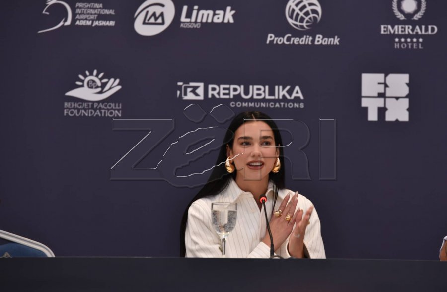 Dua Lipa kujton regjisoren Vjosa Berisha