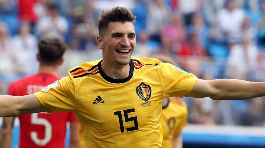 Barcelona e interesuar për nënshkrimin e Thomas Meunierit, pasi transferimi i Azpilicuetas dështoi