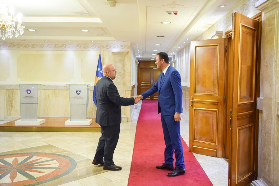 Konjufca takohet me Hovenierin: Miqësia dhe partneriteti Kosovë – SHBA mbeten postulate të palëkundura