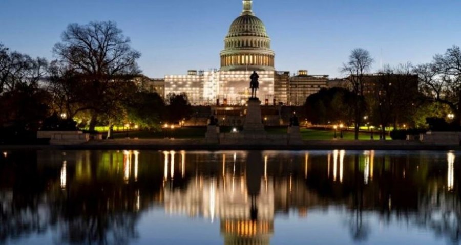Senati amerikan miraton ligjin për të shmangur grevën e punonjësve të hekurudhave
