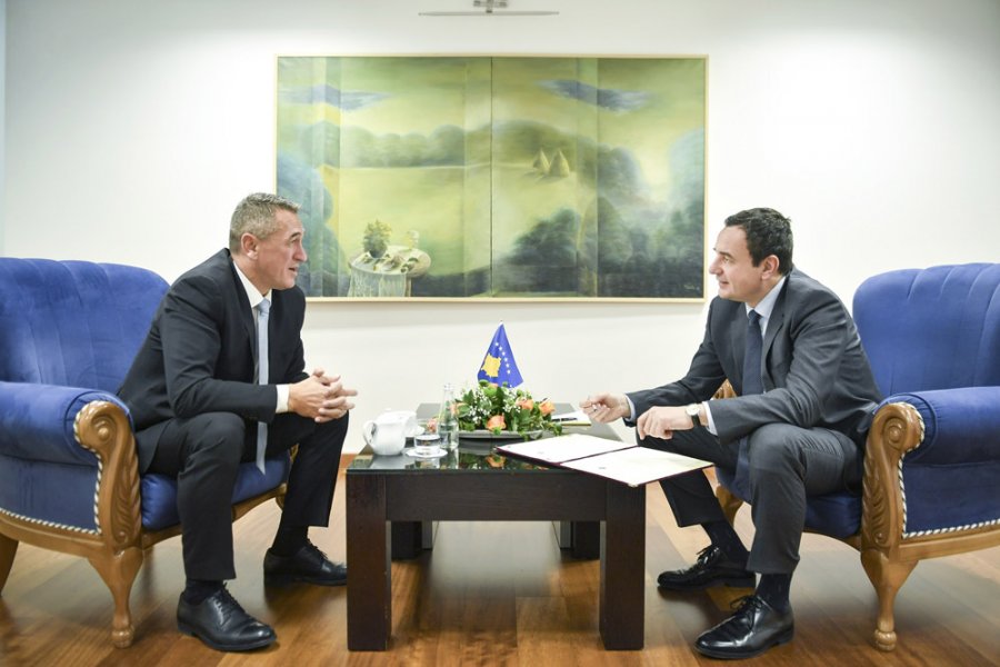 Rashiq: U zgjodha në mënyrë legjitime ministër, sjellja e Vuçiqit më tronditi
