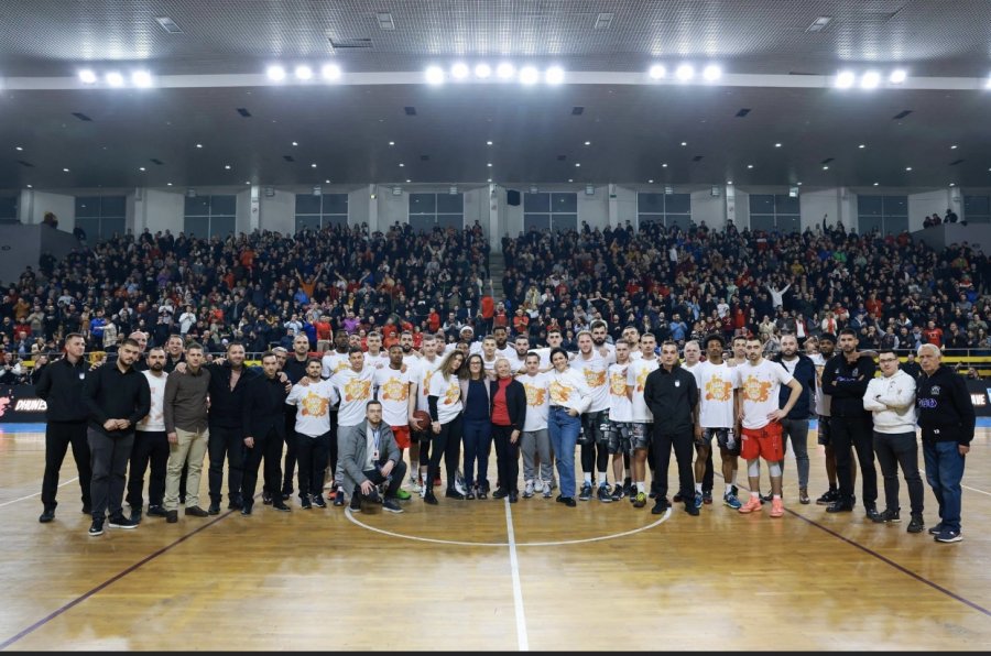 Në Gjakovë bëhet thirrje kundër dhunës ndaj gruas