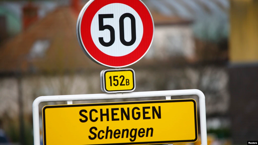 Kroacia pranohet në Zonën Schengen