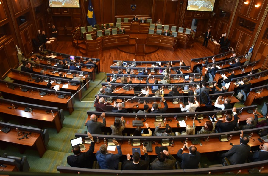 Kuvendi miraton në parim Projektligjin për Zyrtarët Publikë