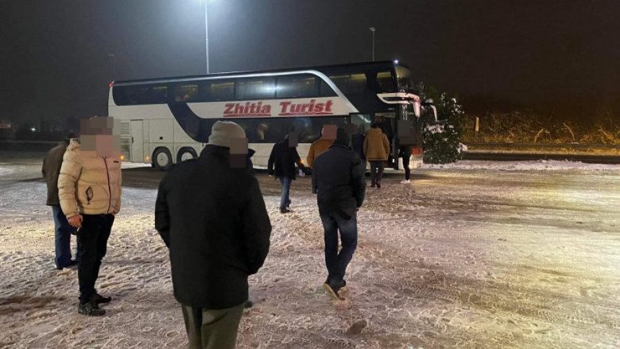 Udhëtarët nga Kosova të aksidentuar në Serbi nisen për në Slloveni